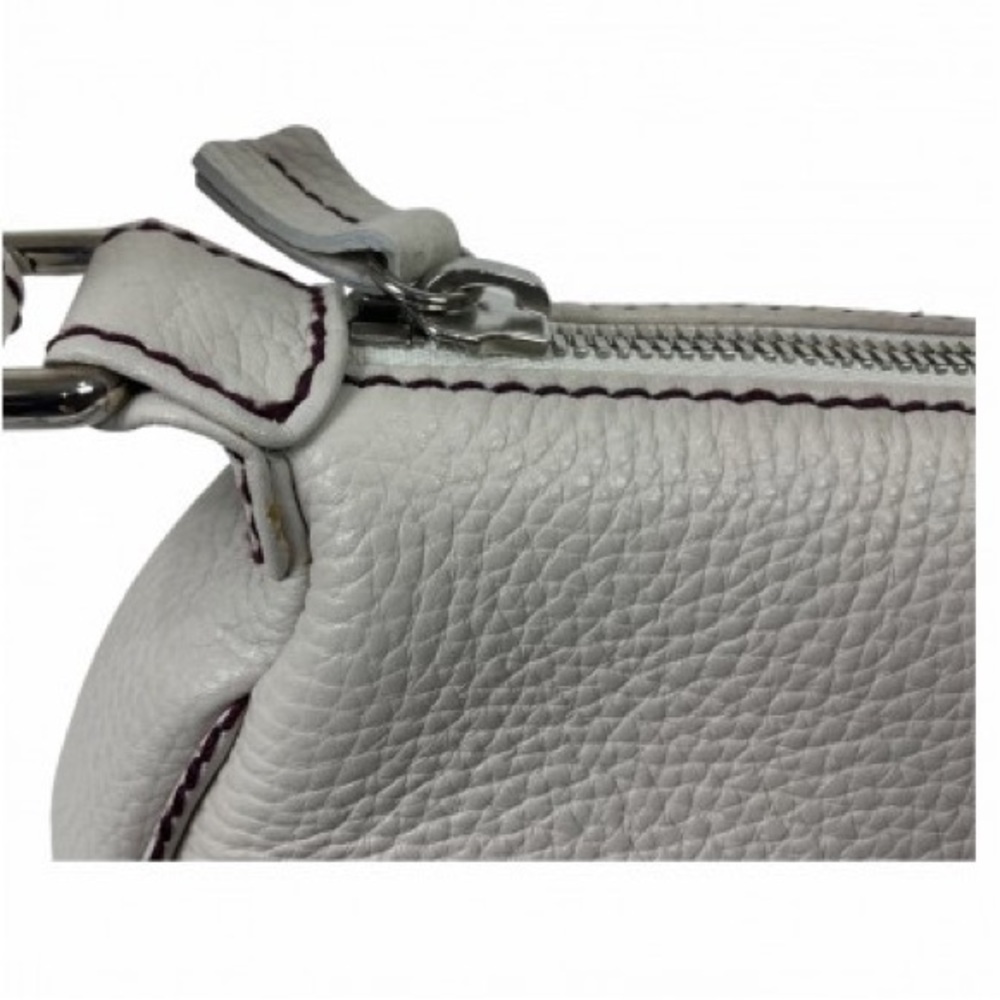 EUC! Authentic vintage Chanel embossed pebble leather bag - Picture 6 of 16